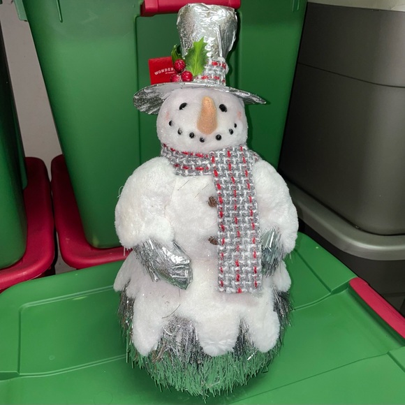 White and Silver Snowman - Picture 9 of 16